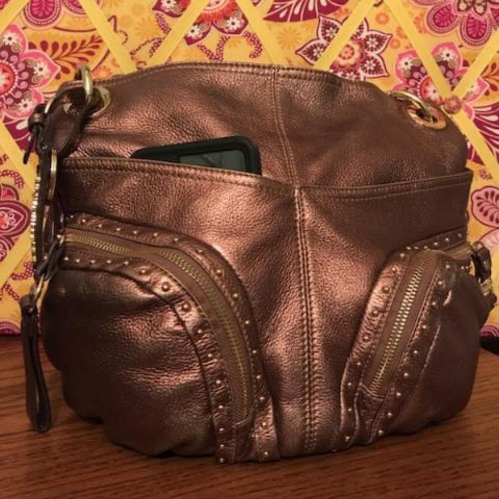 Bronze Warren Hobo B Makowsky BM16310 can hold large cell phones and tablets